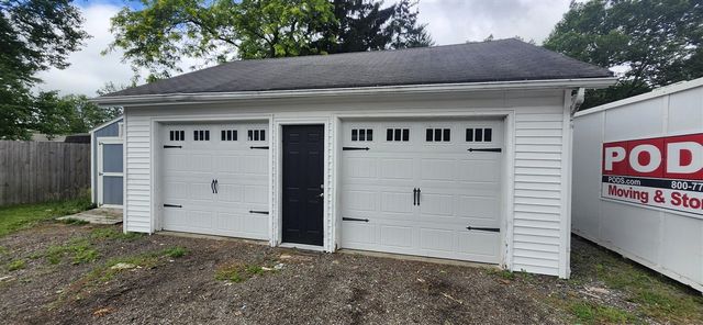 1045 Brownwood Avenue, Grand Rapids, MI 49504