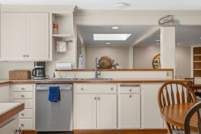11 Cedar Lane, Cohasset, MA 02025