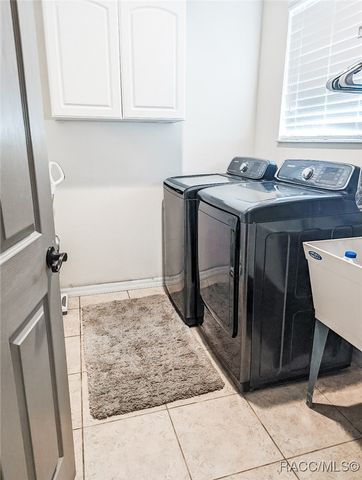 10043 W Dublin Street, Crystal River, FL 34428