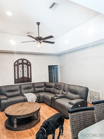 10043 W Dublin Street, Crystal River, FL 34428