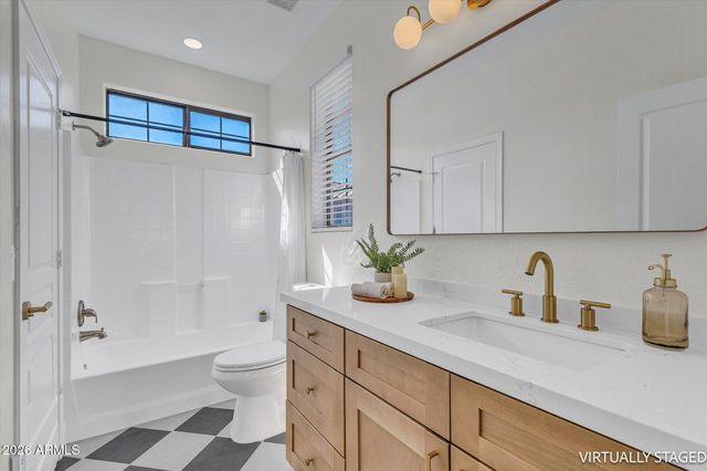2414 W JAKE Haven, Phoenix, AZ 85085