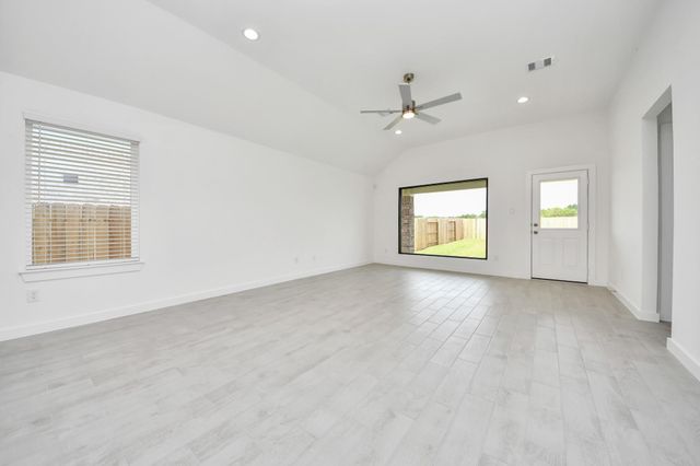 1037 Golden Glow Path, Magnolia, TX 77355
