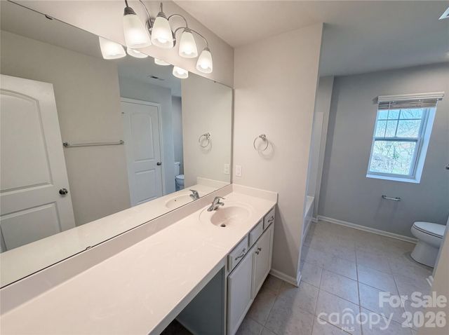 11122 Chalkbark Lane, Charlotte, NC 28262