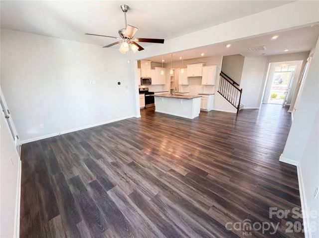 11122 Chalkbark Lane, Charlotte, NC 28262