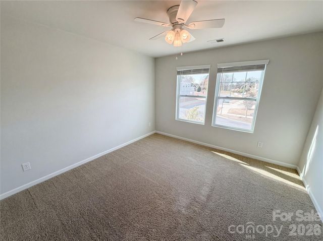 11122 Chalkbark Lane, Charlotte, NC 28262