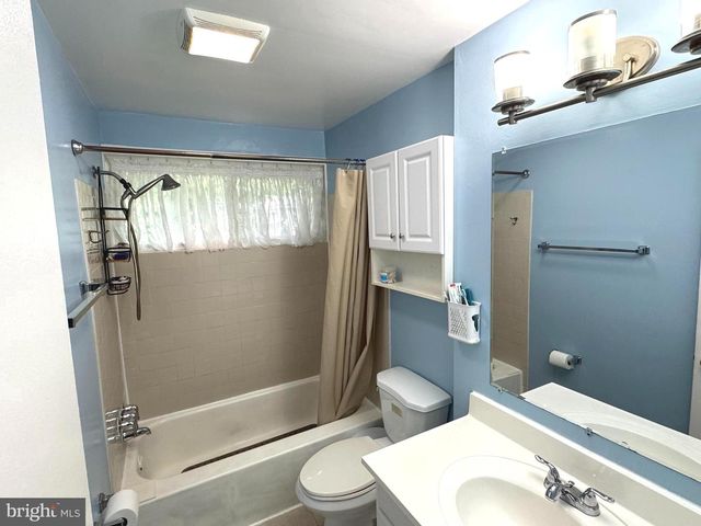 4435 BRIARWOOD CT S, Annandale, VA 22003