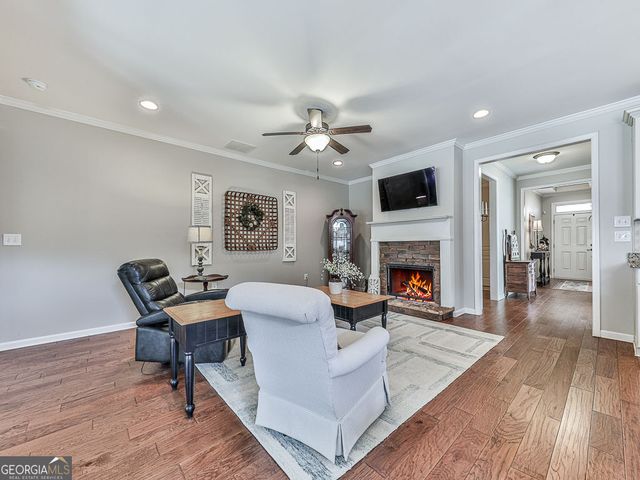 314 Laurel Lookout Hills, Canton, GA 30114