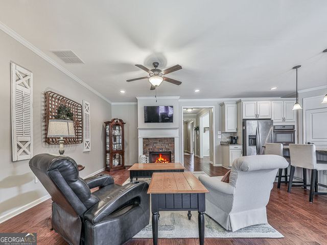 314 Laurel Lookout Hills, Canton, GA 30114