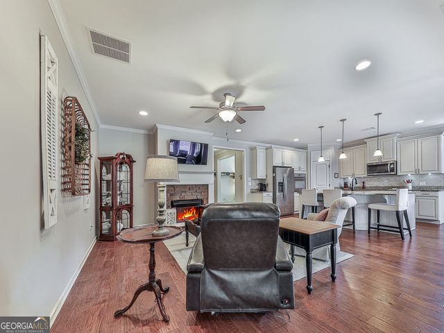 314 Laurel Lookout Hills, Canton, GA 30114