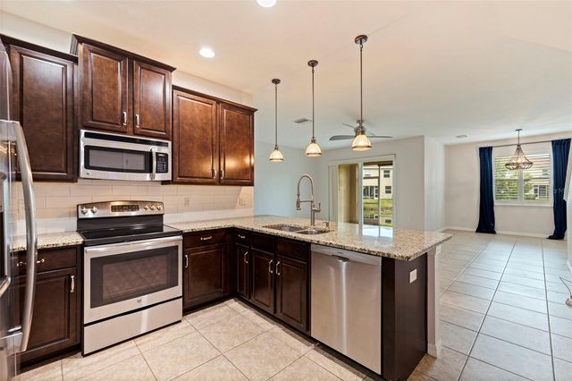 568 53RD AVENUE N, St Petersburg, FL 33703