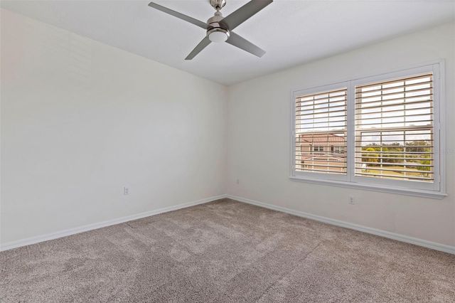 568 53RD AVENUE N, St Petersburg, FL 33703