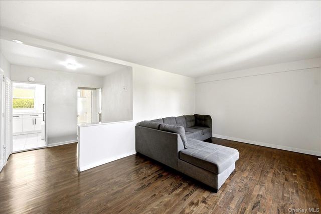 12 Wainwright Avenue 1B, Yonkers, NY 10710