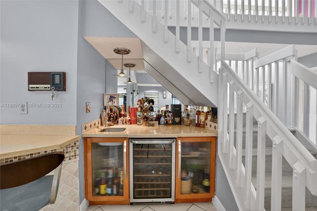 11501 SW 9th Ct, Pembroke Pines, FL 33025