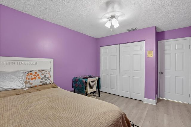 11501 SW 9th Ct, Pembroke Pines, FL 33025