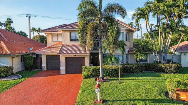 11501 SW 9th Ct, Pembroke Pines, FL 33025