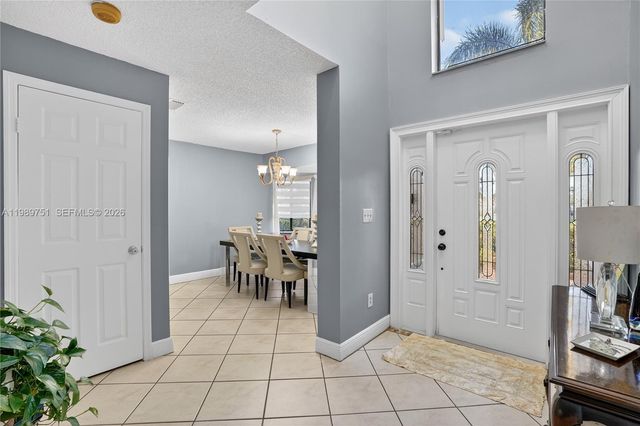 11501 SW 9th Ct, Pembroke Pines, FL 33025