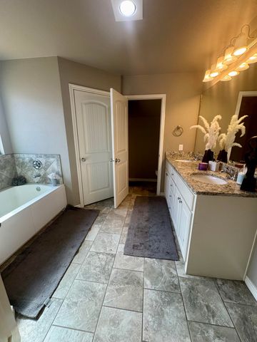 1207 N Vale Avenue, Lubbock, TX 79416