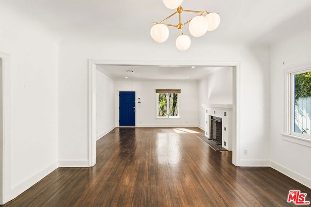 524 N Kilkea Drive, Los Angeles, CA 90048