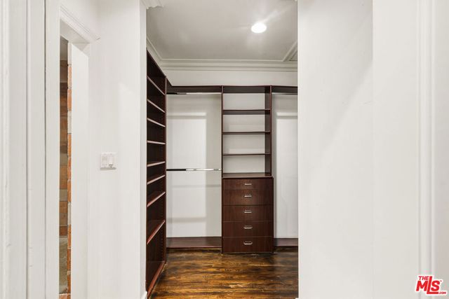 524 N Kilkea Drive, Los Angeles, CA 90048