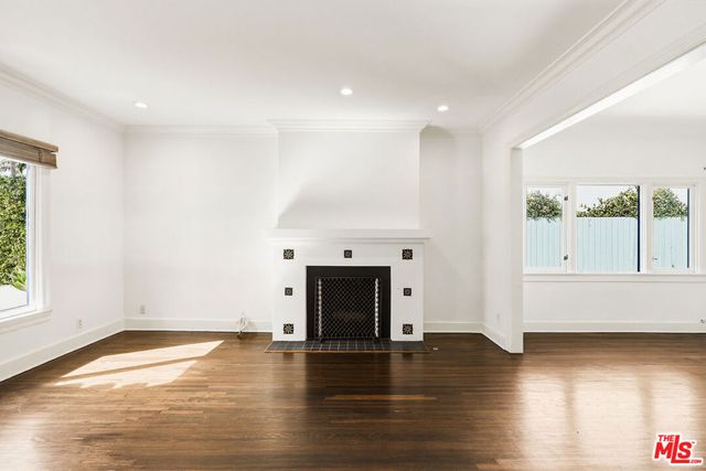 524 N Kilkea Drive, Los Angeles, CA 90048