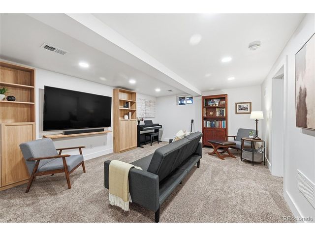 4778 Hay Wagon Ct, Loveland, CO 80537