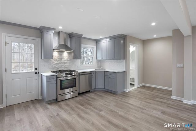 10 Grace Street, New Canaan, CT 06840