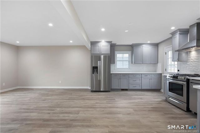 10 Grace Street, New Canaan, CT 06840