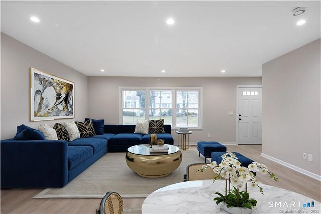 10 Grace Street, New Canaan, CT 06840