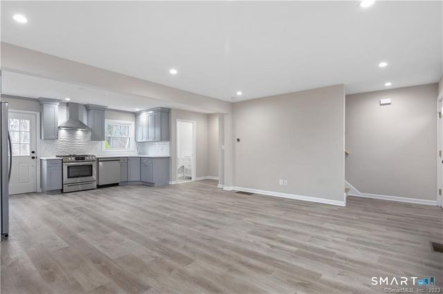 10 Grace Street, New Canaan, CT 06840