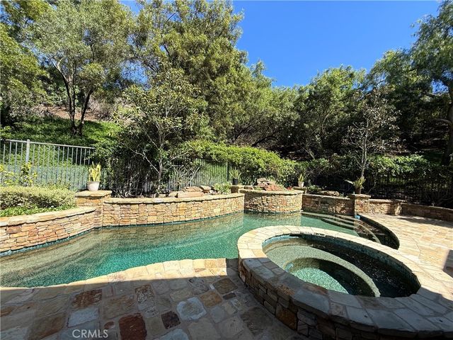 12 Basilica Pl, Ladera Ranch, CA 92694