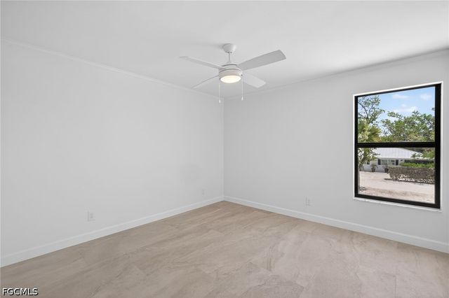 745 Cardium ST, Sanibel, FL 33957
