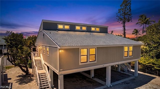 745 Cardium ST, Sanibel, FL 33957