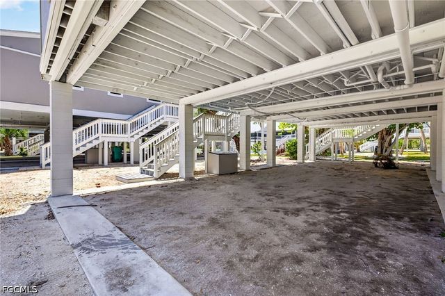 745 Cardium ST, Sanibel, FL 33957