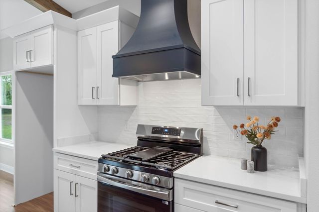 7900 Tippin Avenue, Pensacola, FL 32514