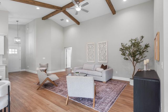 7900 Tippin Avenue, Pensacola, FL 32514