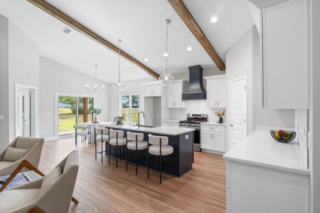 7900 Tippin Avenue, Pensacola, FL 32514