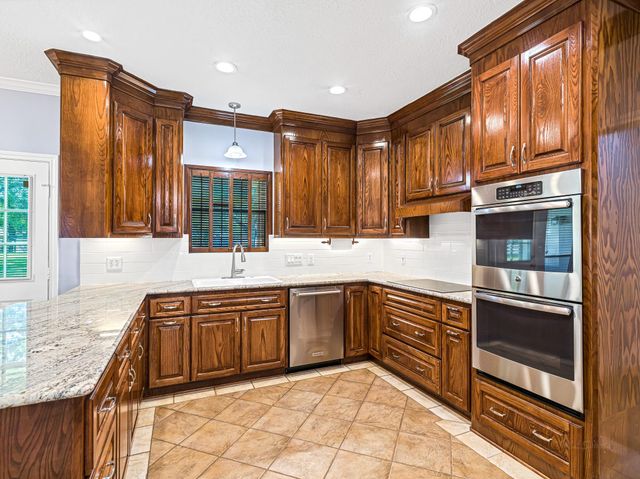 3102 Willow Creek Lane, Katy, TX 77494