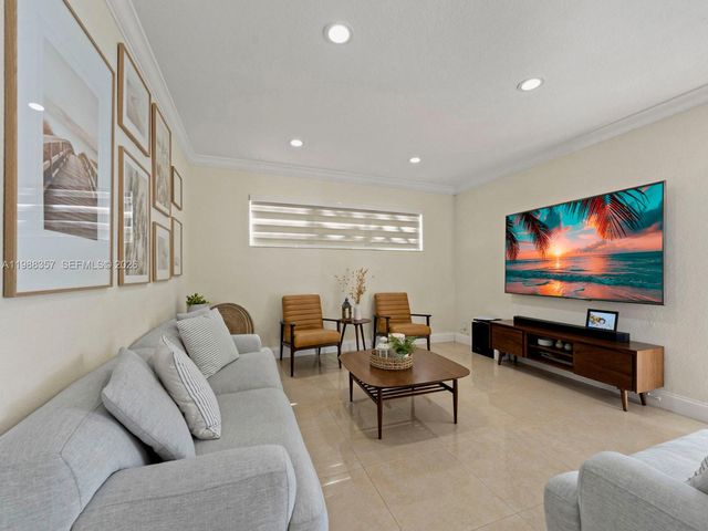 8530 NW 179th St, Hialeah, FL 33015