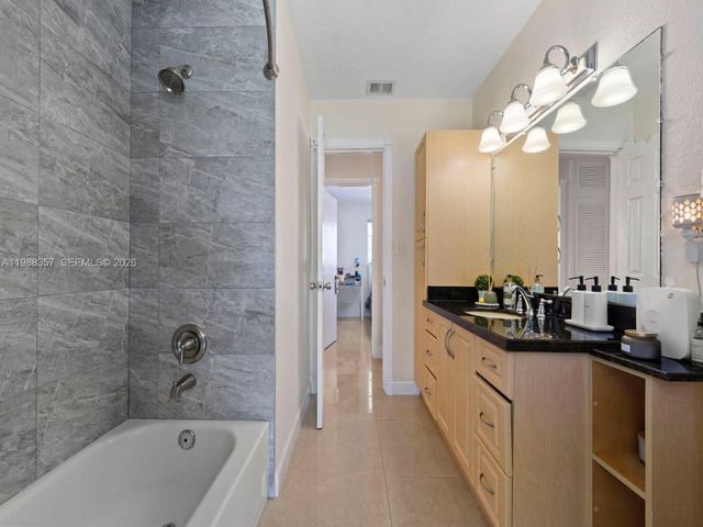 8530 NW 179th St, Hialeah, FL 33015