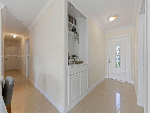 8530 NW 179th St, Hialeah, FL 33015