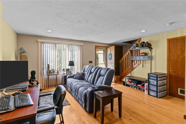 69 Kristee Circle, West Warwick, RI 02893