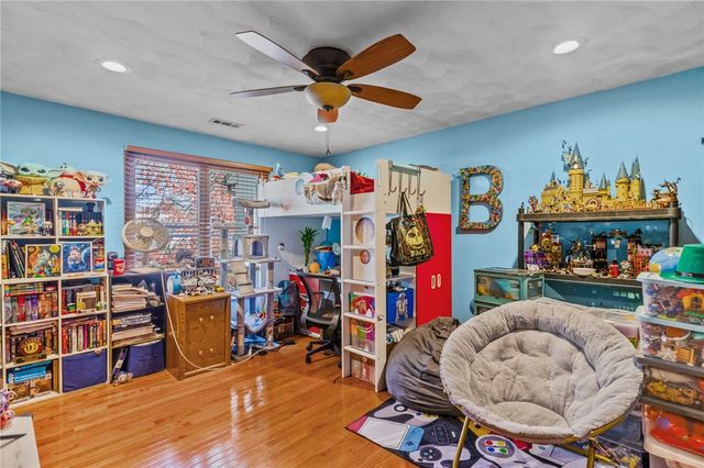 69 Kristee Circle, West Warwick, RI 02893