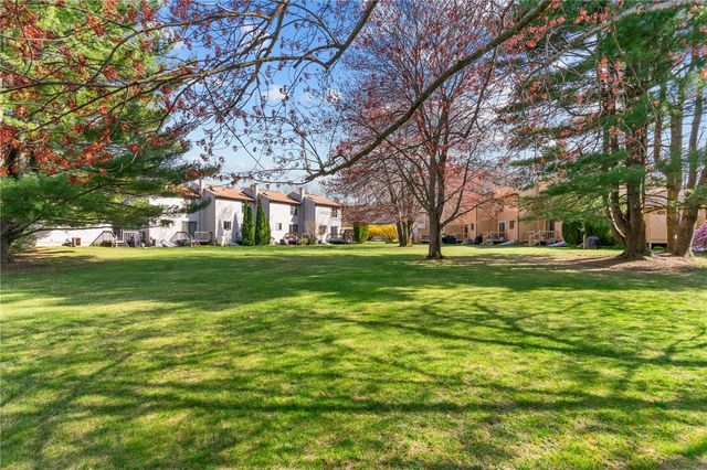 69 Kristee Circle, West Warwick, RI 02893
