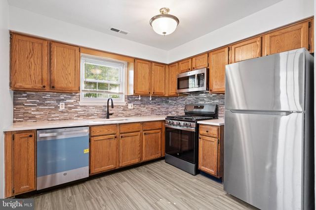 45 LIBERTY DR, Langhorne, PA 19047