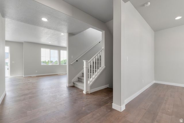 1283 W 2375 S, Syracuse, UT 84075