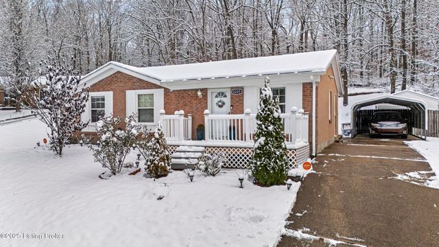 8205 Candelabrum Pl, Louisville, KY 40214