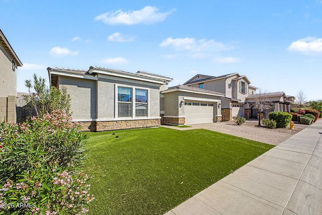 1352 E GEMINI Place, Chandler, AZ 85249