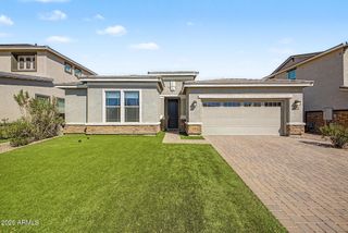 1352 E GEMINI Place, Chandler, AZ 85249