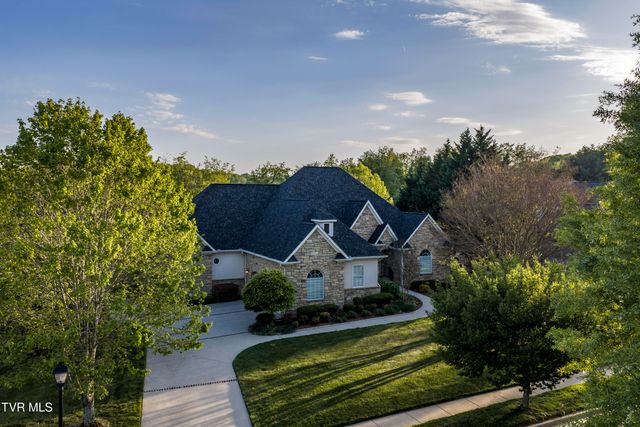 105 Strawberry Field Drive, Johnson City, TN 37604