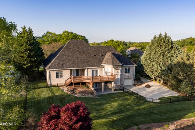 105 Strawberry Field Drive, Johnson City, TN 37604